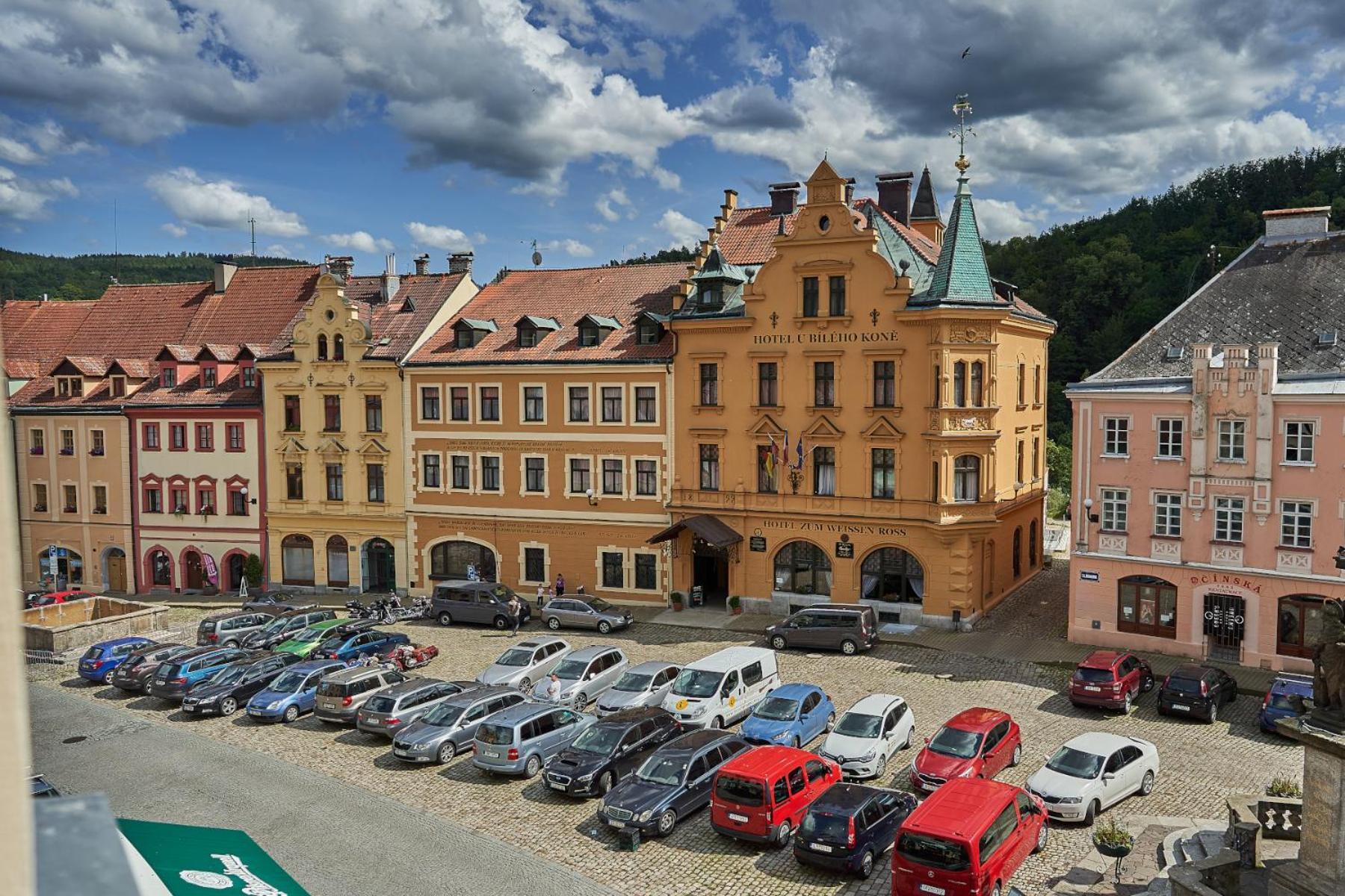 Pension Ulrika - Ubytovani Pod Hradem Loket Exterior foto